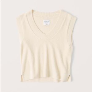 Abercrombie & Fitch Cream Cropped Fuzzy V-neck Sweater Vest